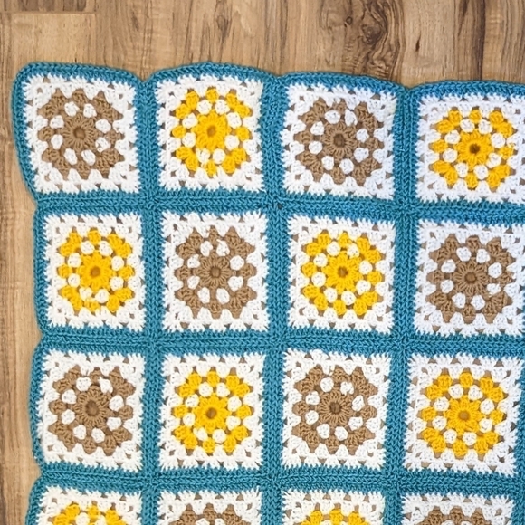 Handmade Hand knit granny square baby blanket 34”x40” - Picture 6 of 7